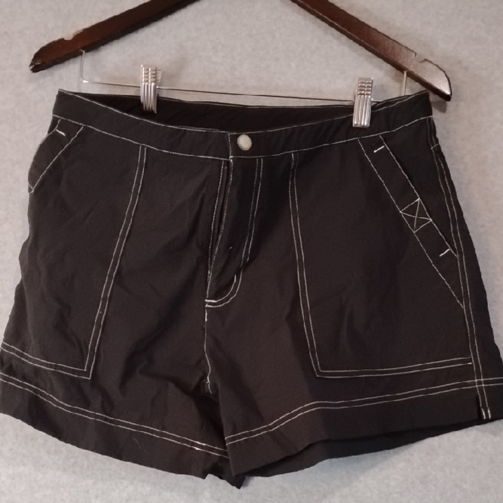 Alpine Black Women's Cargo Shorts